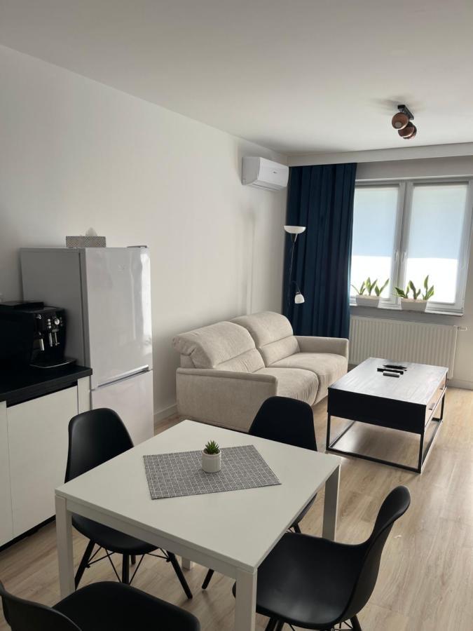 Pk Premium Apartments Болеславец Экстерьер фото